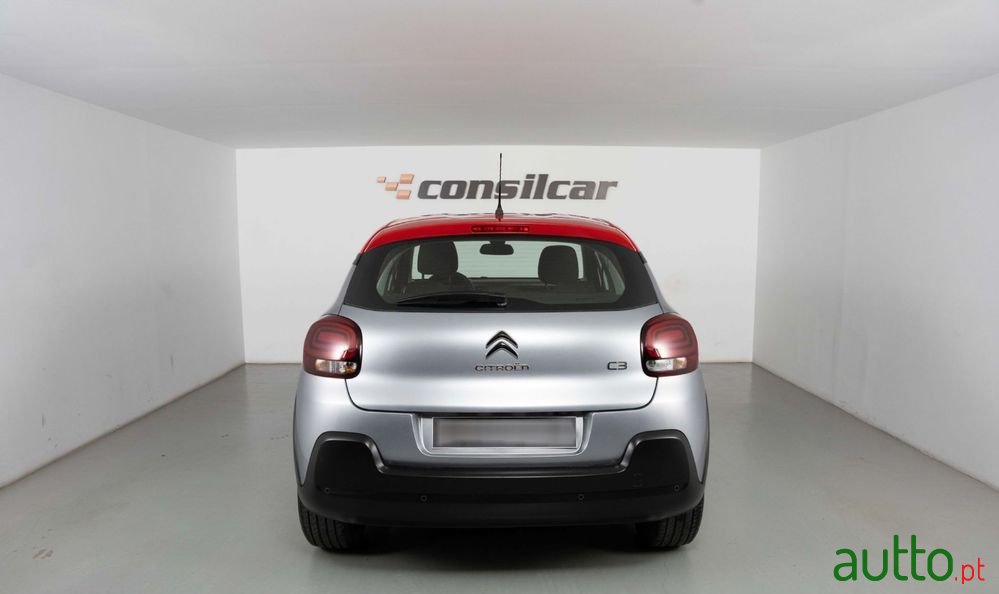 2021' Citroen C3 1.2 Puretech Shine photo #5