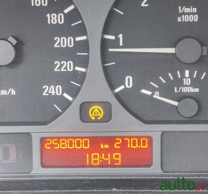 2002' BMW 320 photo #3