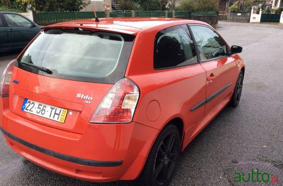 2002' Fiat Stilo 1.6  16V photo #4