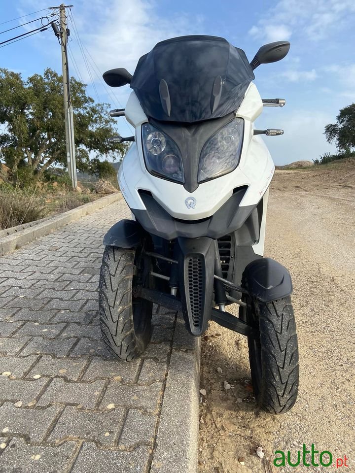 2017' Qoros 3 photo #1