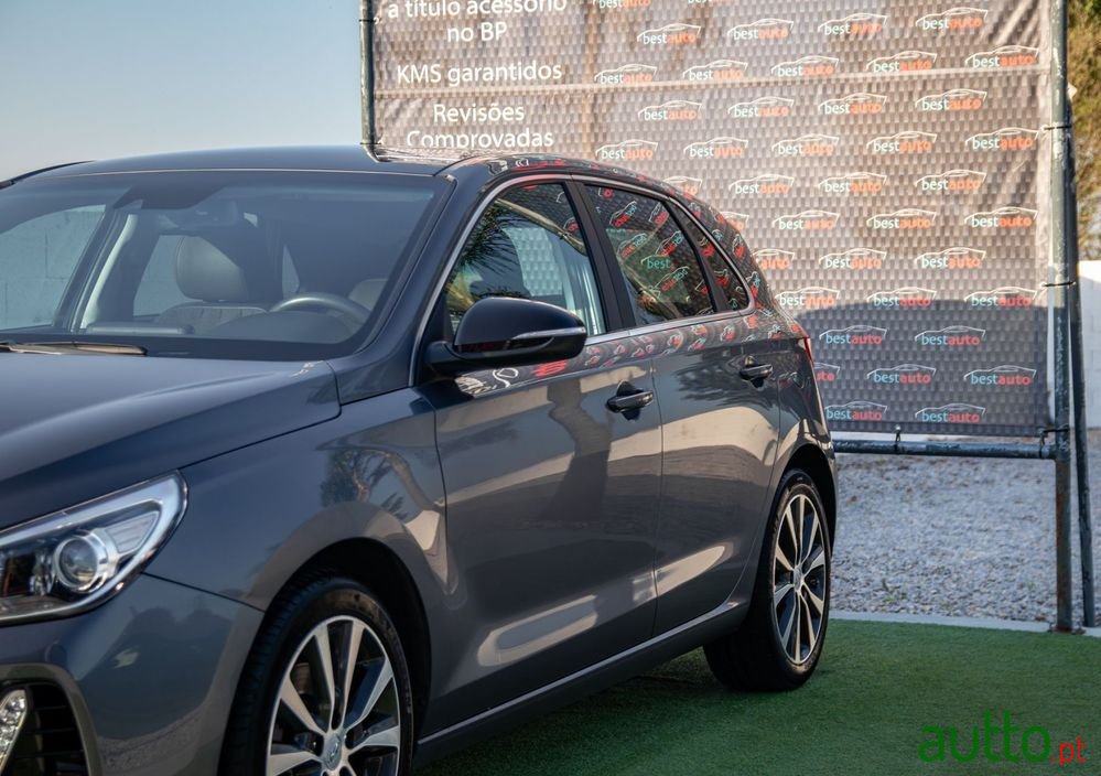 2018' Hyundai i30 photo #3