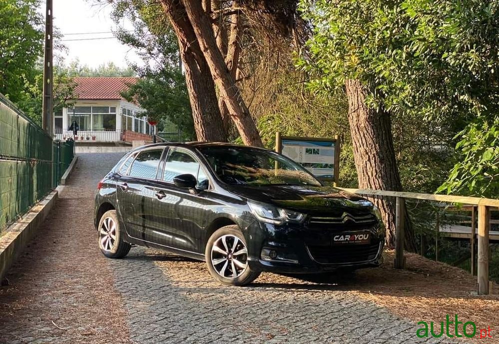 2018' Citroen C4 photo #3