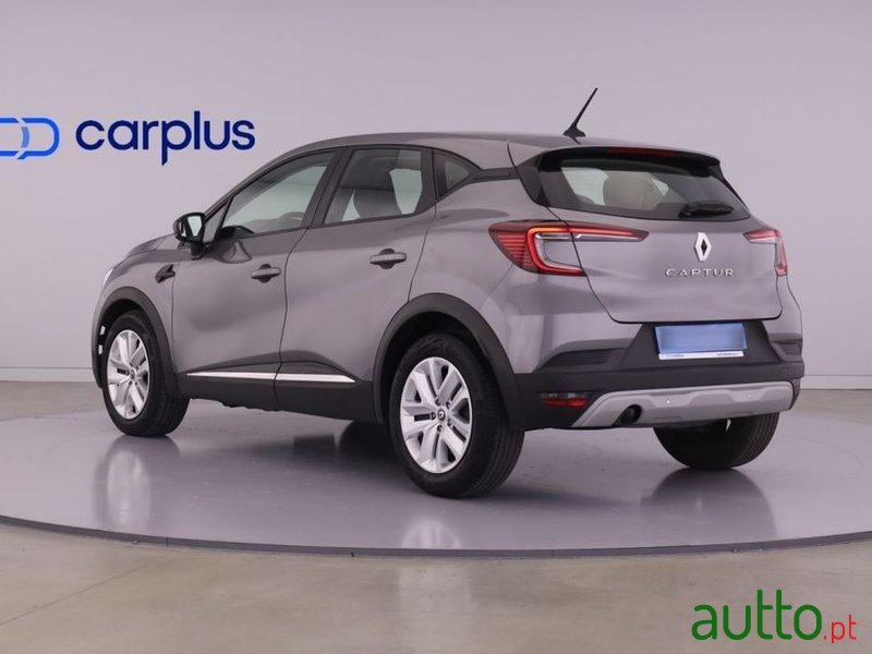 2021' Renault Captur photo #5