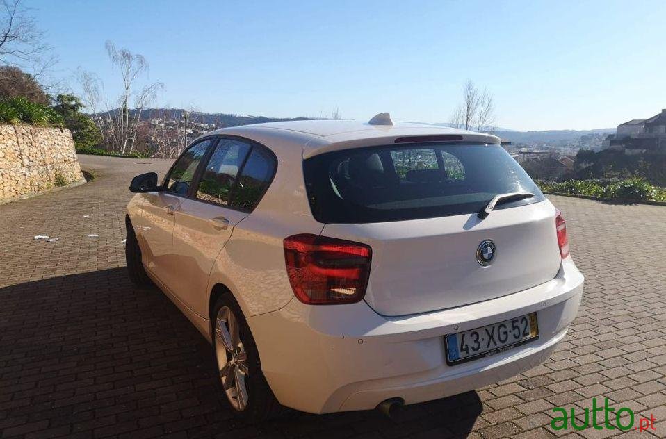 2012' BMW 116 D Efficient Dyamics photo #1