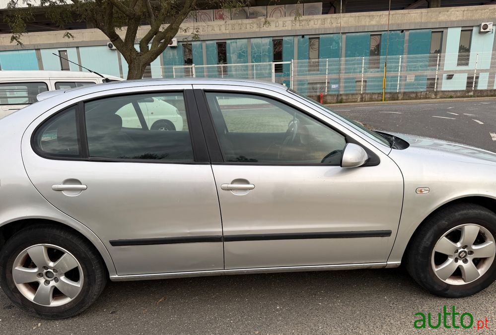 2005' SEAT Leon 1.4 16V Spirit photo #2
