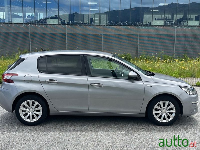 2016' Peugeot 308 1.6 Bluehdi Allure photo #4