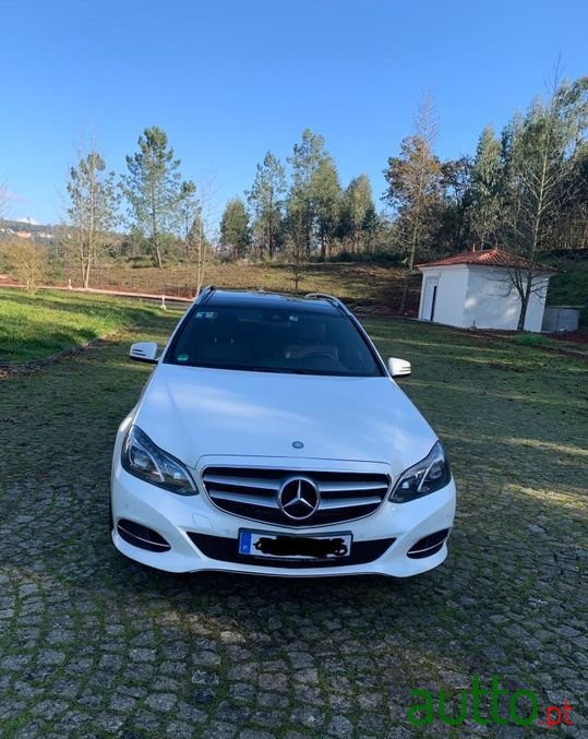 2014' Mercedes-Benz E-300 photo #3
