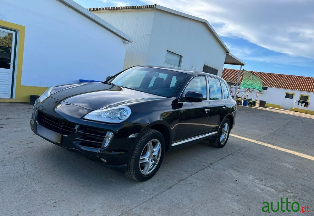 2009' Porsche Cayenne Tiptronic photo #4
