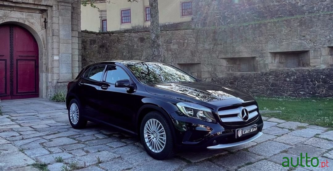 2017' Mercedes-Benz Gla-180 photo #3