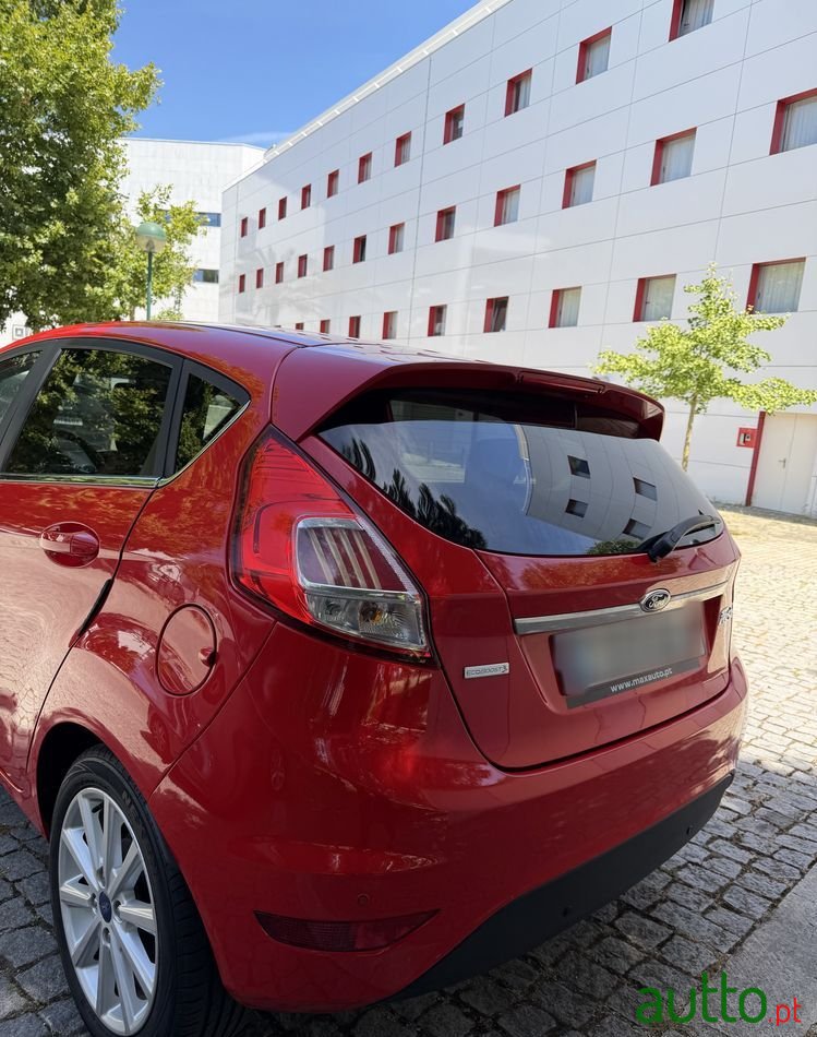 2016' Ford Fiesta photo #6