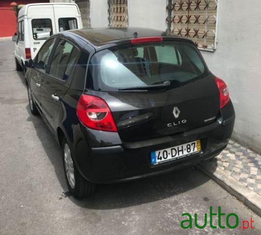2007' Renault Clio photo #1