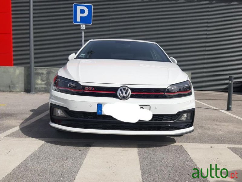 2018' Volkswagen Polo photo #2