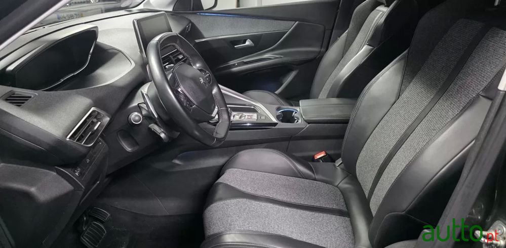 2017' Peugeot 3008 photo #6