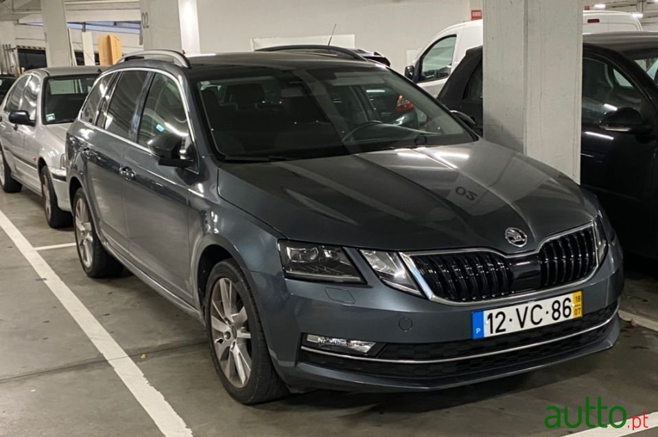 2018' Skoda Octavia Break photo #3