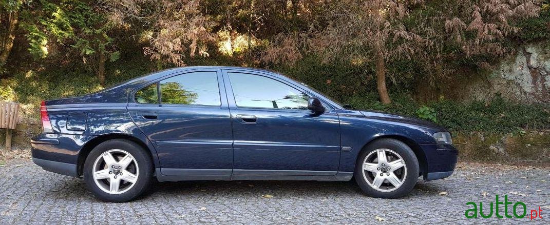2002' Volvo S60 D5 Nível 3 photo #1