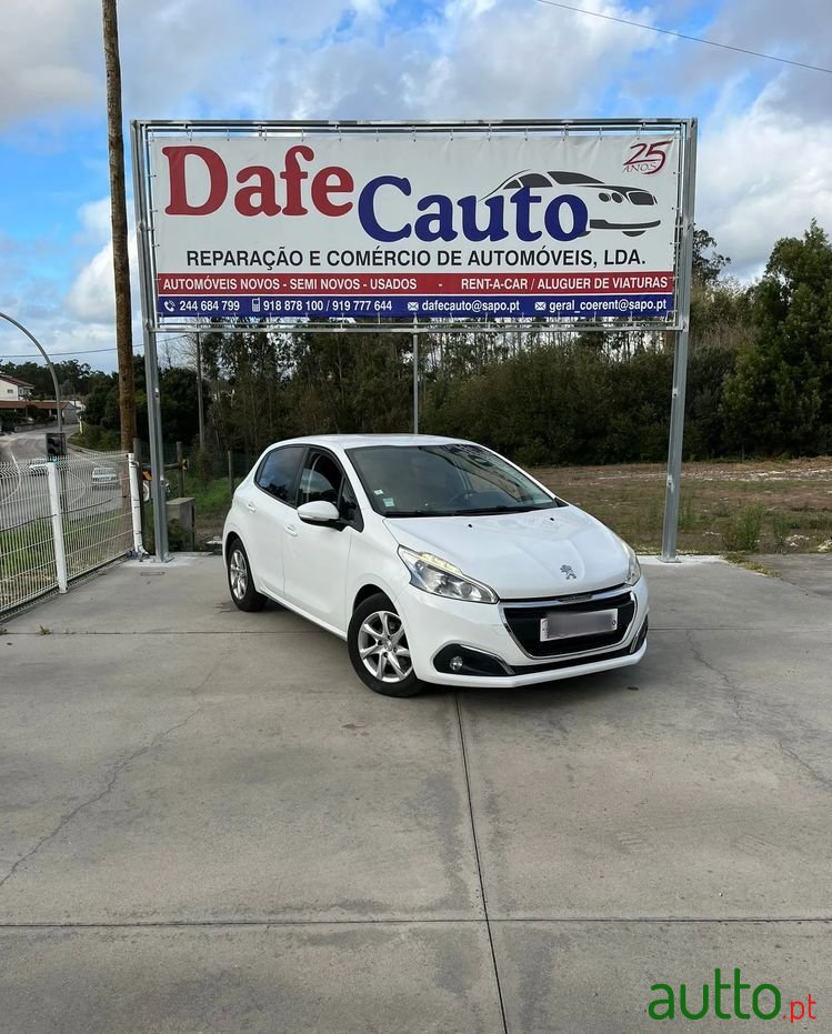 2016' Peugeot 208 photo #1