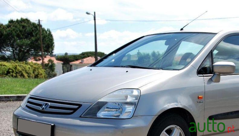 2001' Honda Stream photo #1