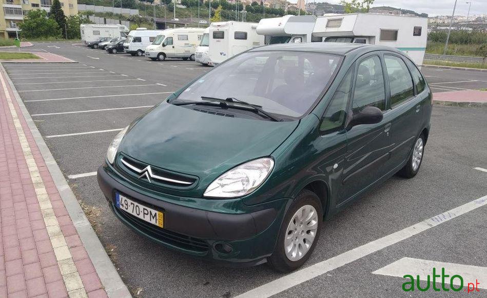 2000' Citroen Xsara Picasso photo #2