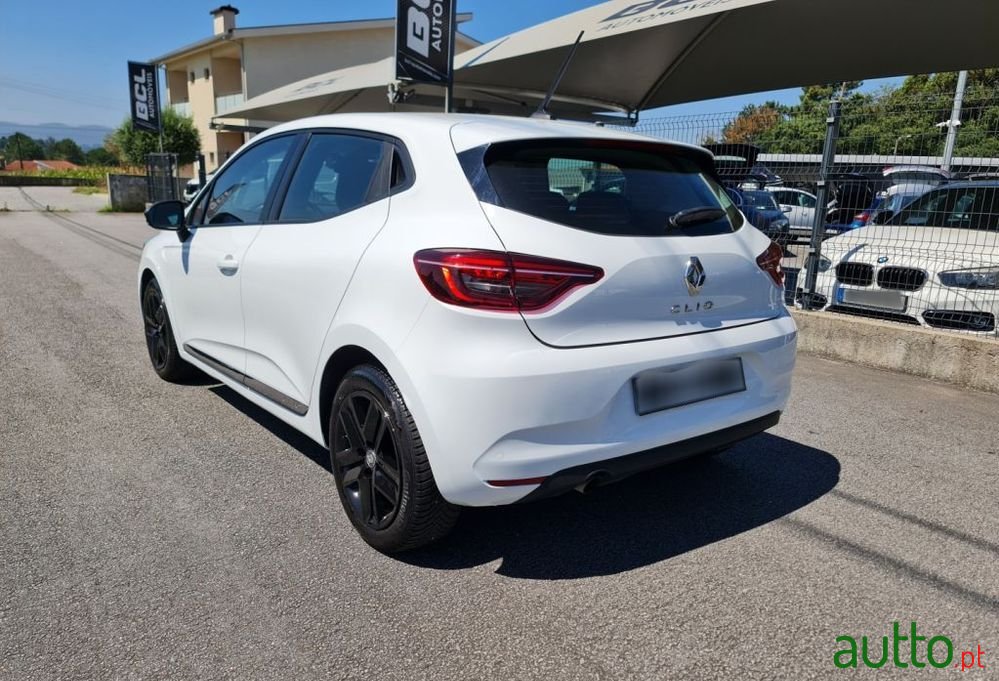 2020' Renault Clio 1.5 Blue Dci Intens photo #4