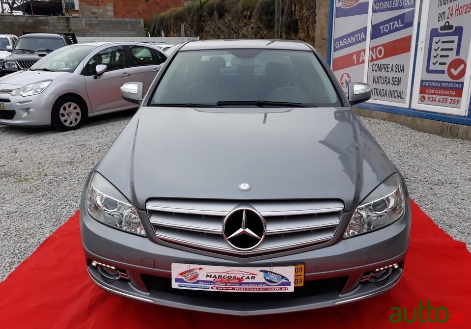 2009' Mercedes-Benz C-200 photo #2