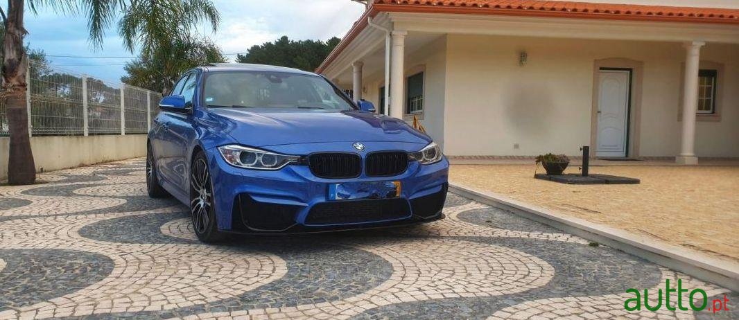 2012' BMW 330 D Pack M photo #2