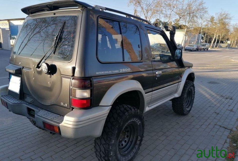 1994' Mitsubishi Pajero 2.8 Td photo #2