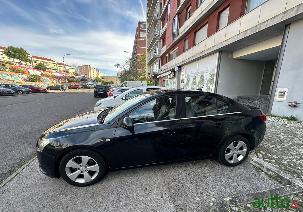 2011' Chevrolet Cruze 2.0 Vcdi Lt photo #5