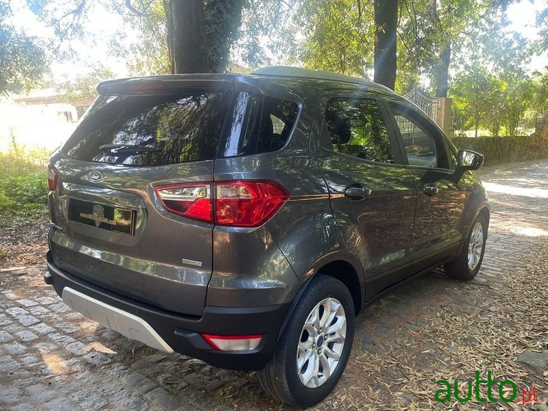 2017' Ford EcoSport photo #6