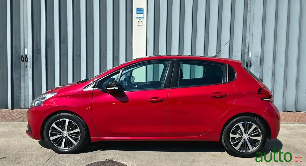 2017' Peugeot 208 1.2 Puretech Active photo #4