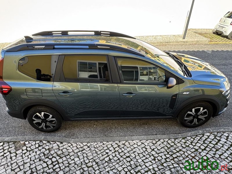 2024' Dacia Jogger photo #6
