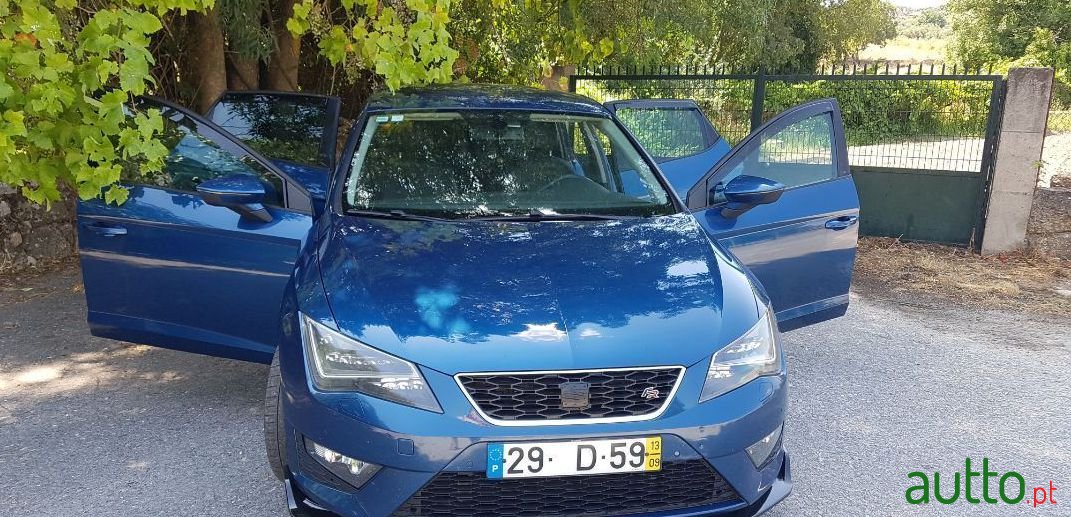 2013' SEAT Leon photo #3