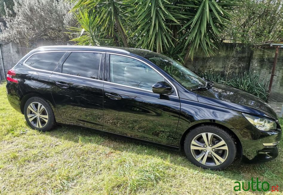2015' Peugeot 308 Sw photo #1