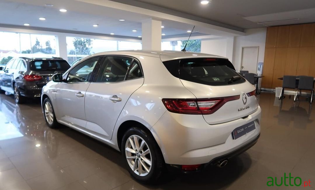 2017' Renault Megane photo #6