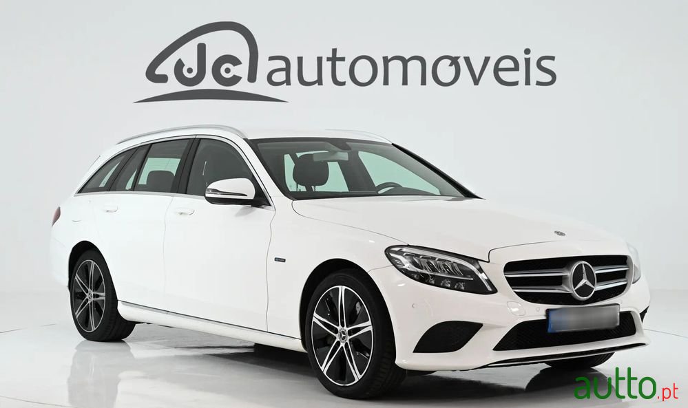 2019' Mercedes-Benz Classe C De Avantgarde photo #1