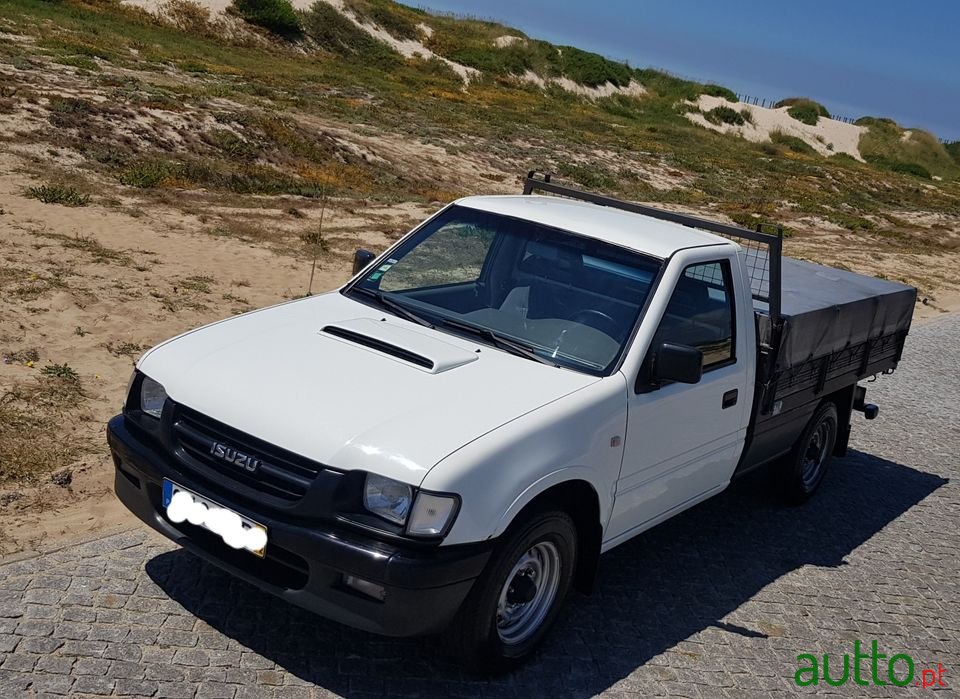 2003' Opel Campo photo #1