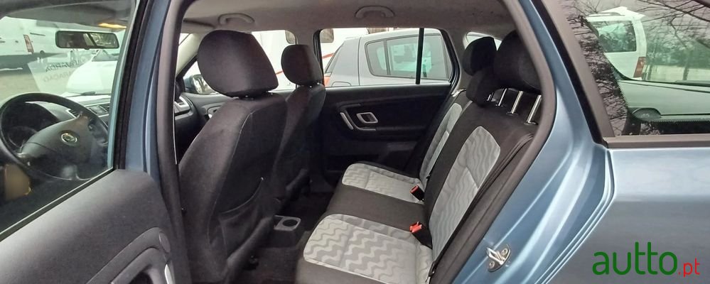 2008' Skoda Fabia Break photo #3