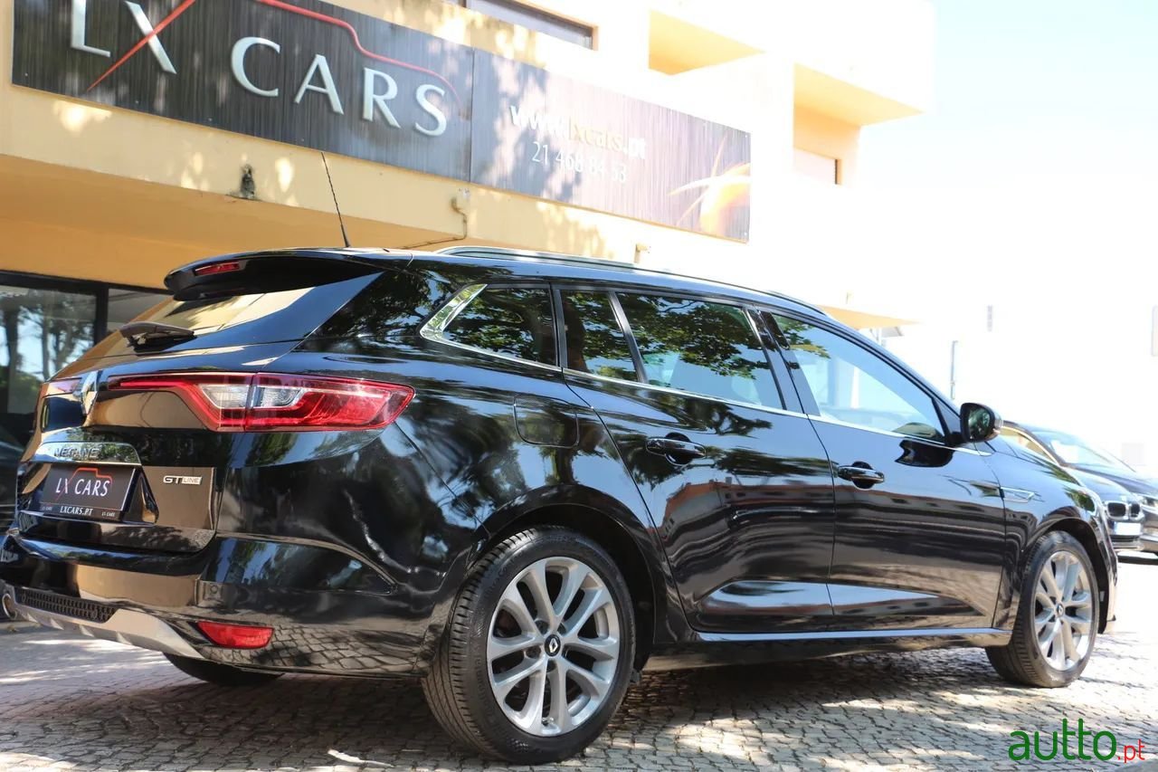 2017' Renault Megane Sport Tourer photo #6