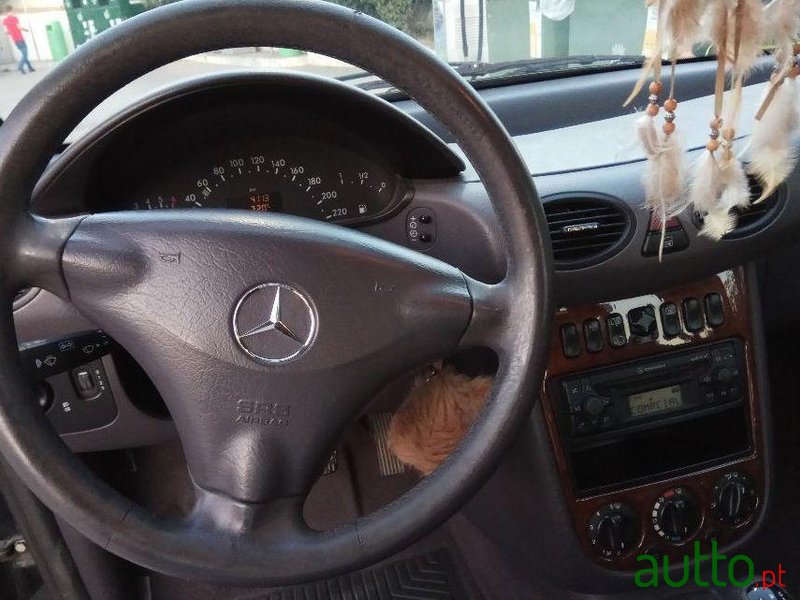 2002' Mercedes-Benz A-140 photo #2