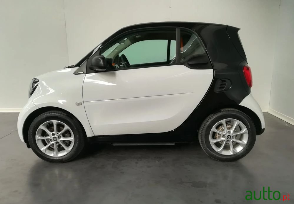 2018' Smart Fortwo Electric Drive Passion photo #4