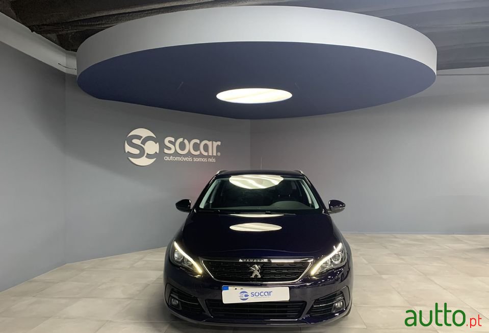 2017' Peugeot 308 Sw photo #2