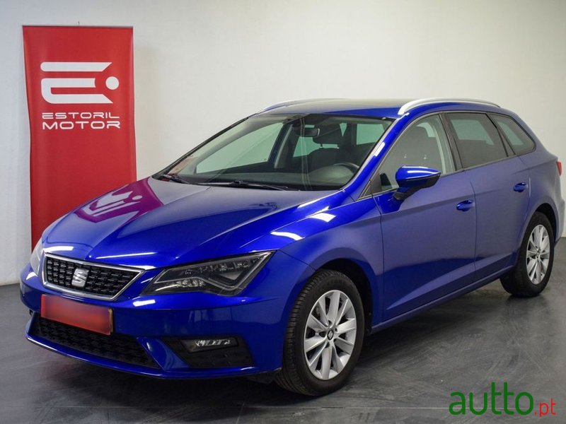 2019' SEAT Leon St photo #1