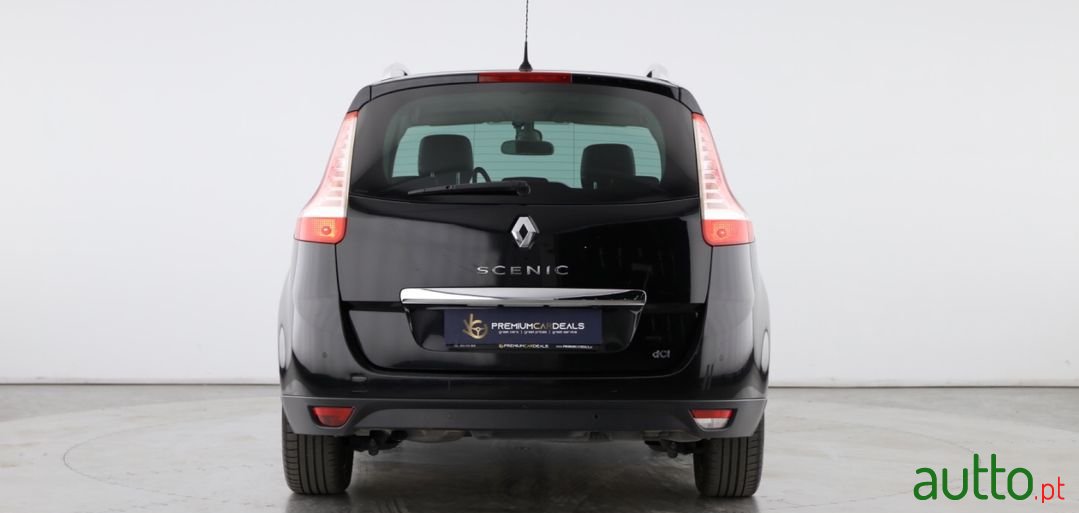 2015' Renault Grand Scenic photo #6