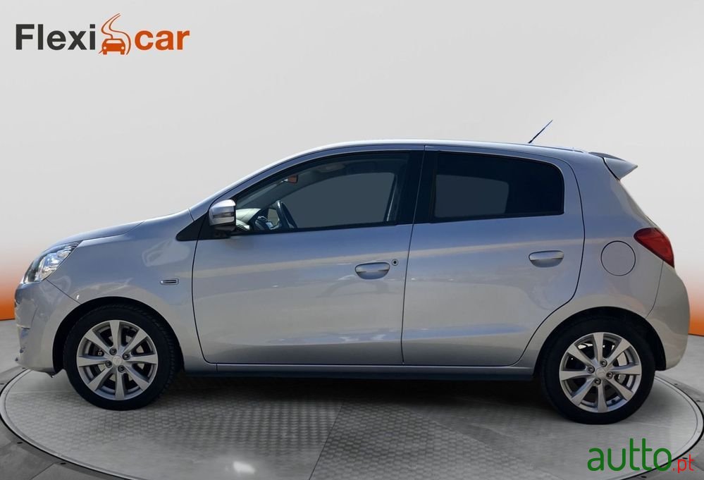 2016' Mitsubishi Space Star photo #3