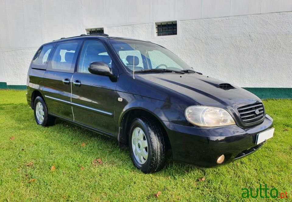 2003' Kia Carnival photo #3
