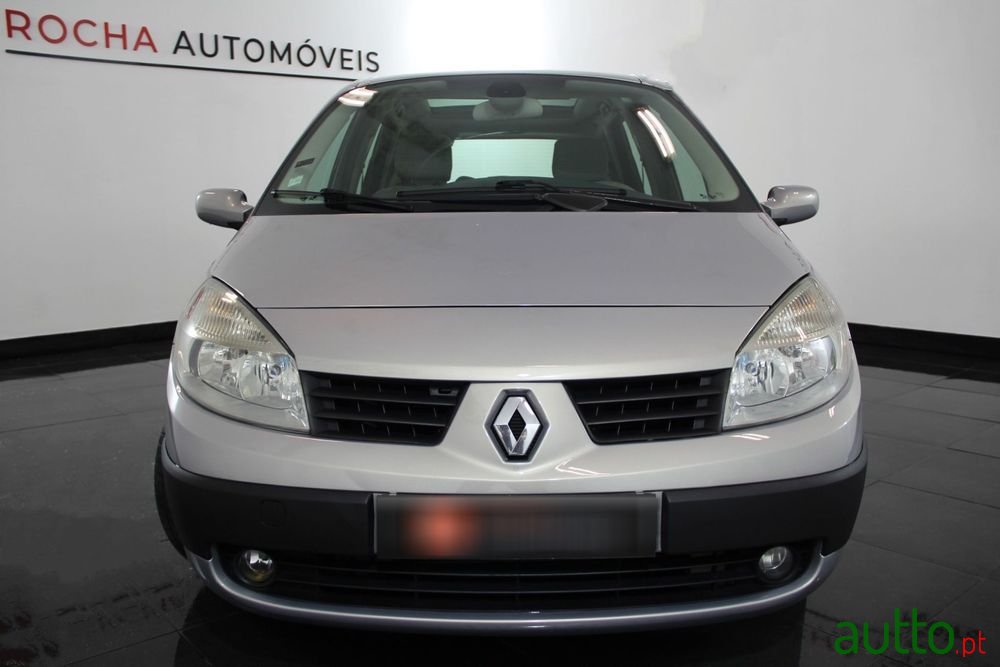 2005' Renault Scenic 1.5 Dci Dynamique photo #2