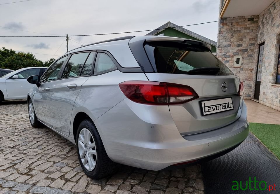 2018' Opel Astra Sports Tourer photo #6
