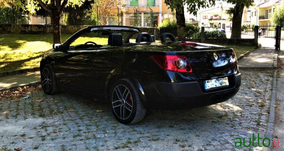 2005' Renault Megane Privilège photo #4