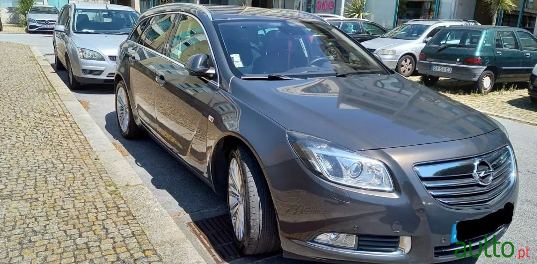 2012' Opel Insignia Sports Tourer photo #1