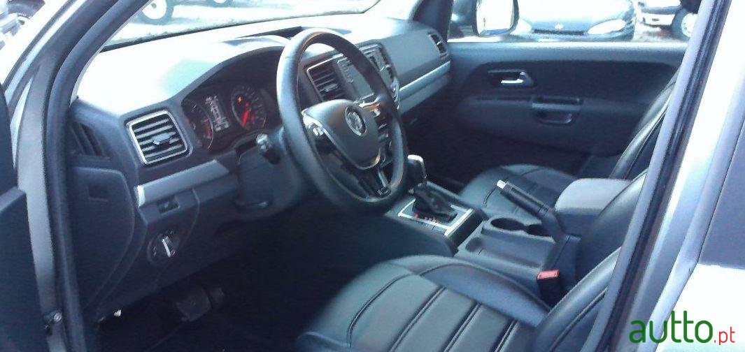 2018' Volkswagen Amarok photo #1