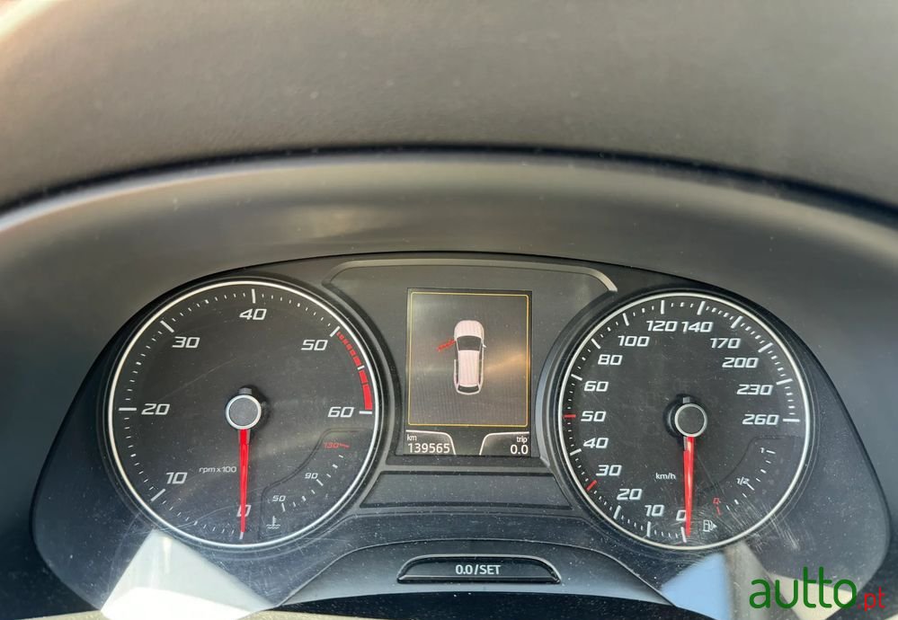 2014' SEAT Leon St photo #5